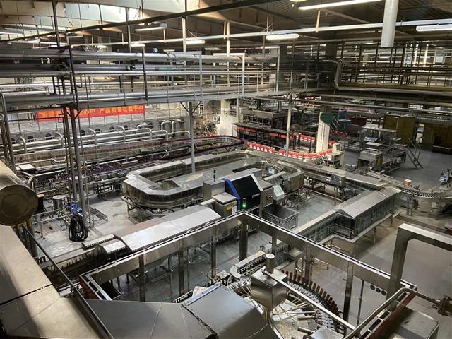 扎根漢陽(yáng)三十五載，百威武漢工廠(chǎng)以卓越品質(zhì)助力“新漢陽(yáng)造”崛起